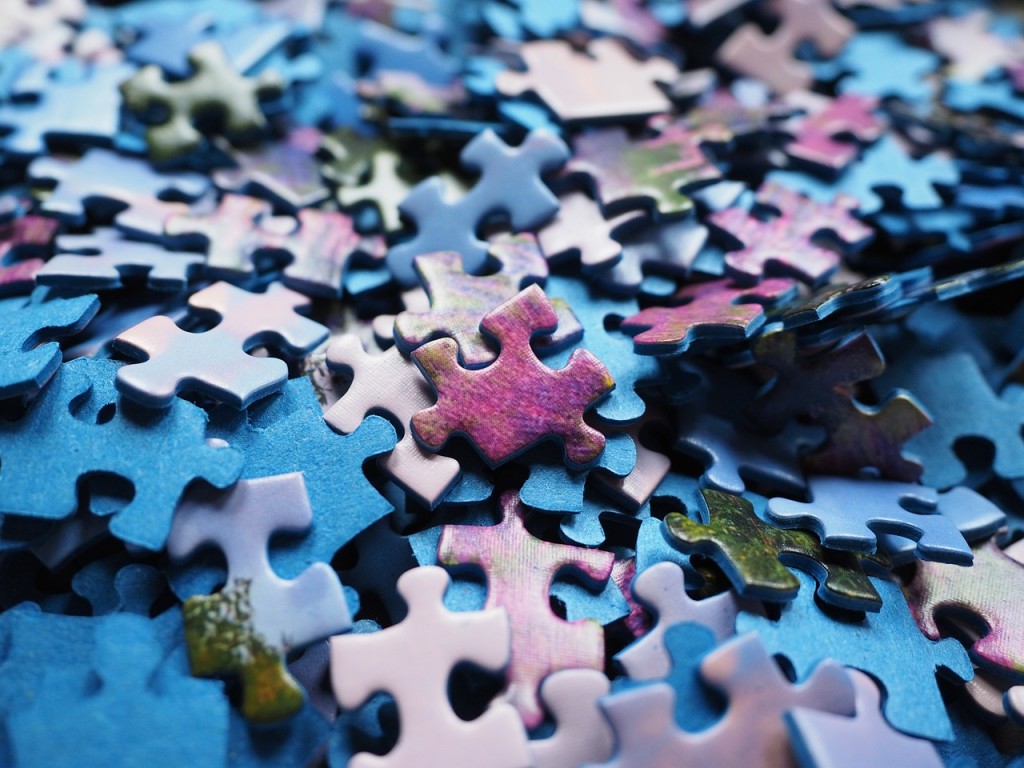 pieces-of-the-puzzle-592779_1280
